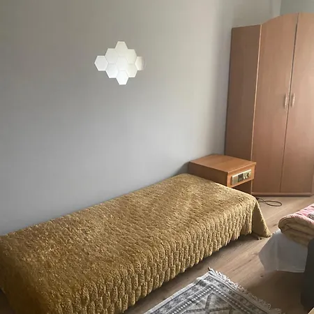 Homestay Monika House Warsaw